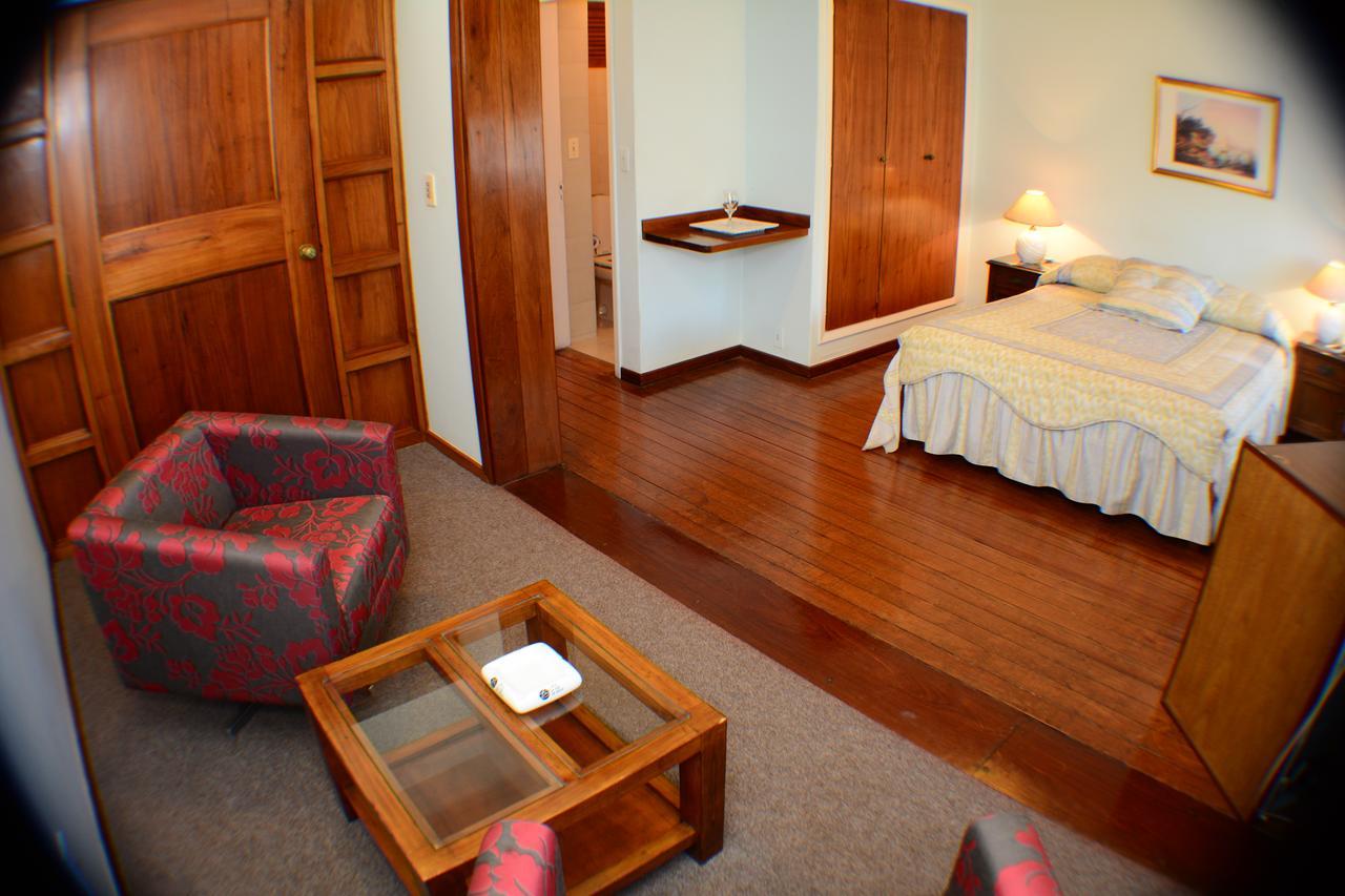 Hotel Crown Melo Dış mekan fotoğraf