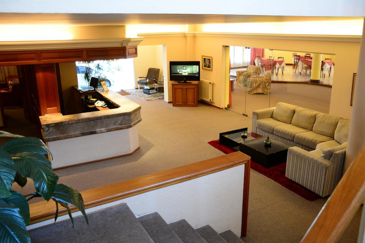Hotel Crown Melo Dış mekan fotoğraf