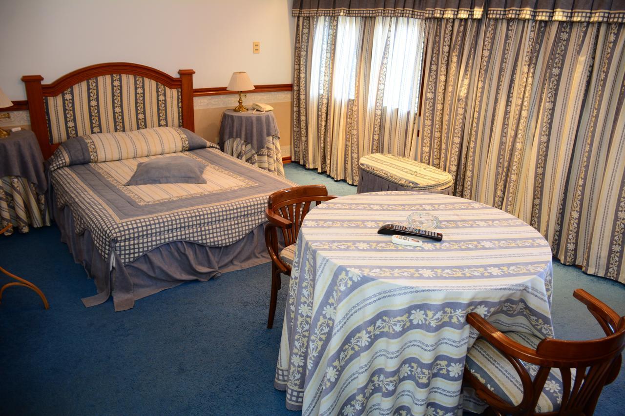 Hotel Crown Melo Dış mekan fotoğraf