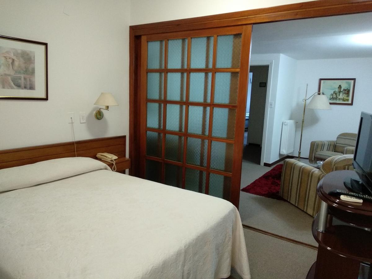 Hotel Crown Melo Dış mekan fotoğraf