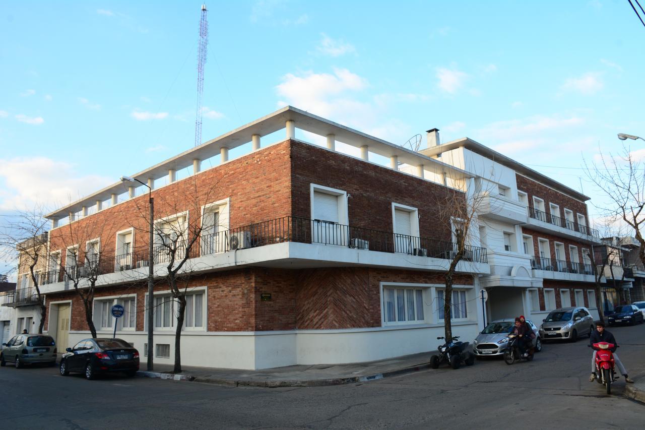 Hotel Crown Melo Dış mekan fotoğraf